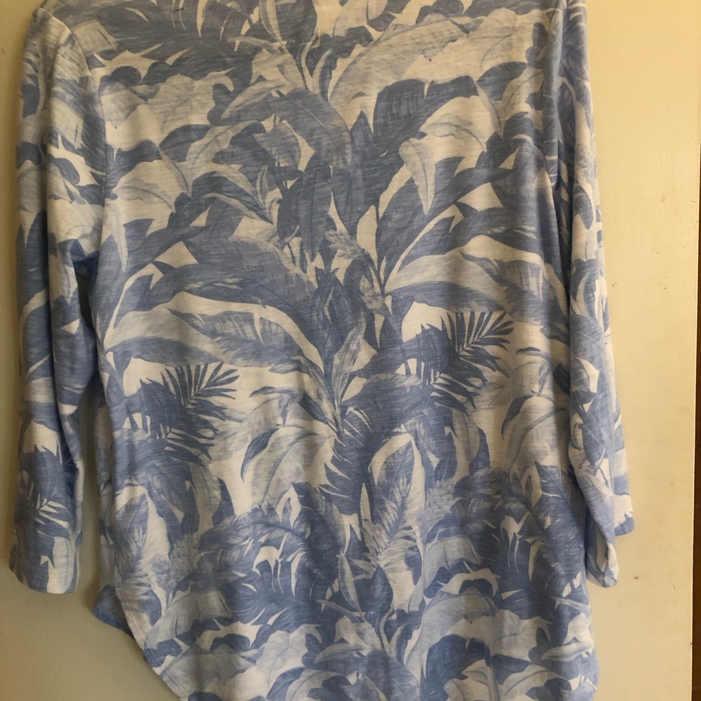 Blue and White Leaf Print Top